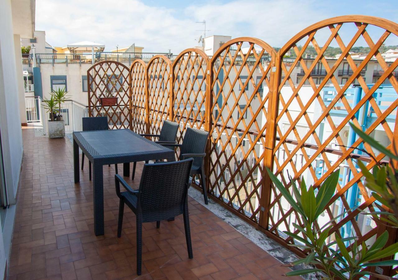 Apartamento Vento Di Ponente Gaeta Exterior foto